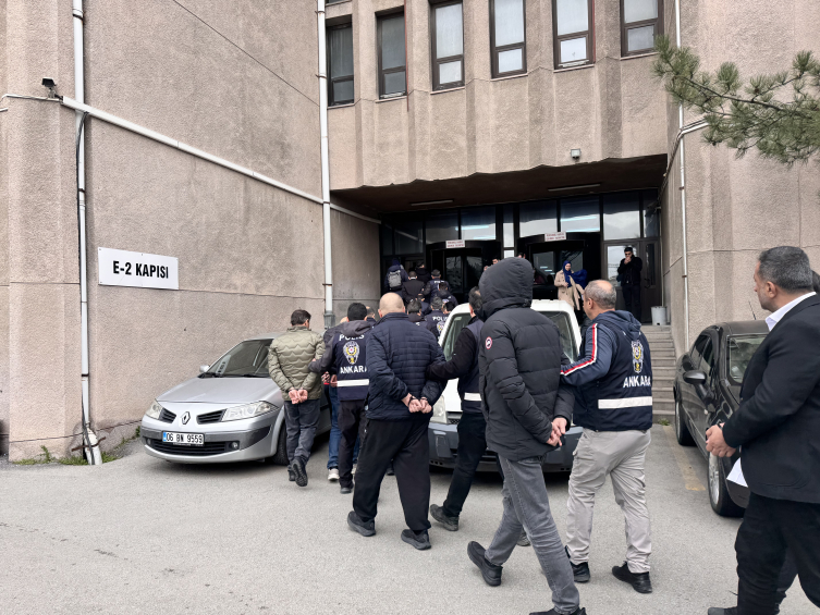 Fiyatlarla oynayıp halka bozuk et yedirmeye çalışan çete adliyede