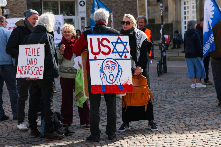 Volkswagen'in İsrail için silah üreteceği iddiası protesto edildi