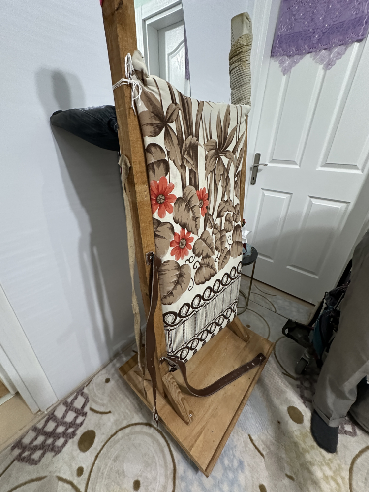 Engelli oğlu için hazırladığı aparatla gönülleri fethetti