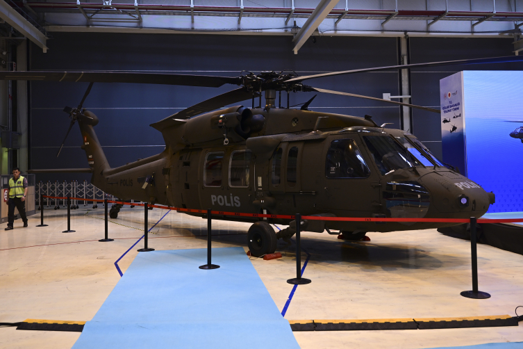 Emniyet Genel Müdürlüğü yeni hava araçlarını teslim aldı