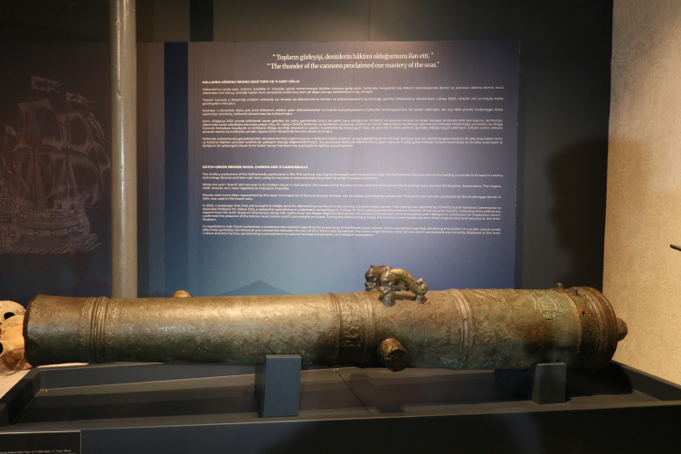 Gemi sökümünde ele geçirilen tarihi gemi topu İzmir'de görücüye çıktı