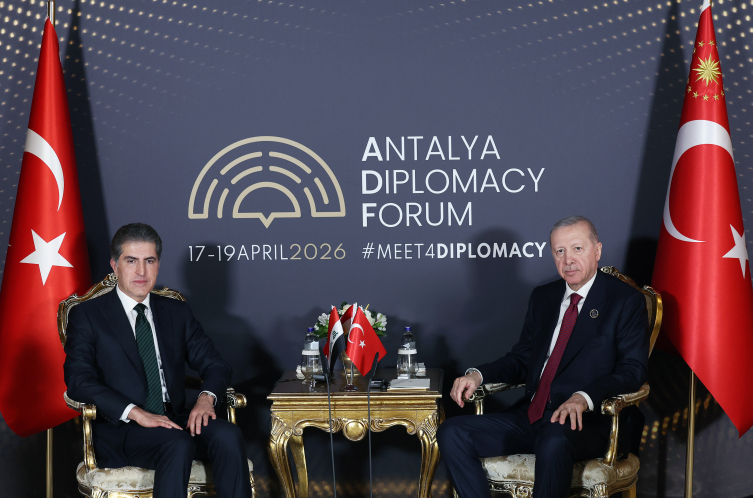 Cumhurbaşkanı Erdoğan'dan ADF'de diplomasi trafiği