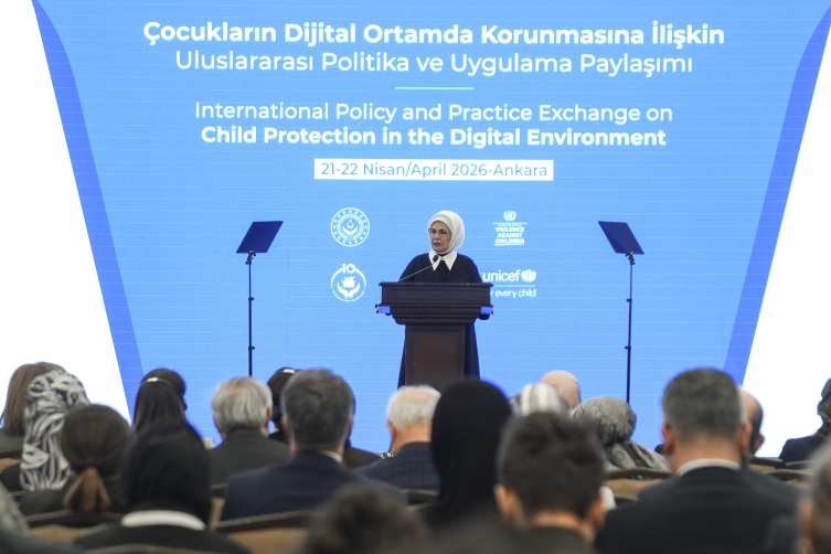 Emine Erdoğan: Teknoloji şirketlerinin çocuk dostu tasarım yapmaları bir zorunluluktur