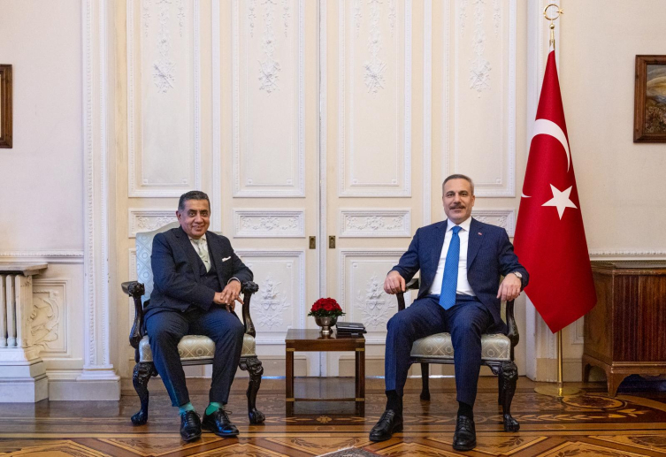 Bakan Fidan, İngiltere'de Lordlar Kamarası ve Avam Kamarası üyeleriyle görüştü