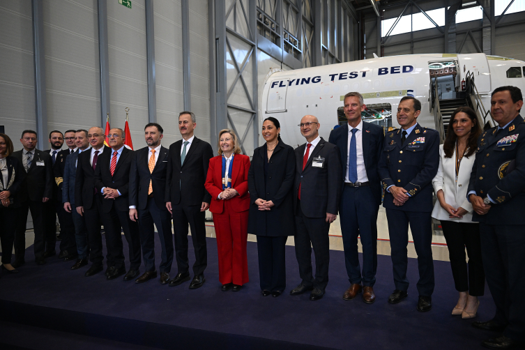 Milli jet eğitim uçağı HÜRJET’in İspanya'ya ihracatı için imzalar atıldı