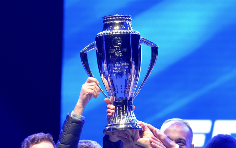 Erzurumspor şampiyonluk kupasını aldı