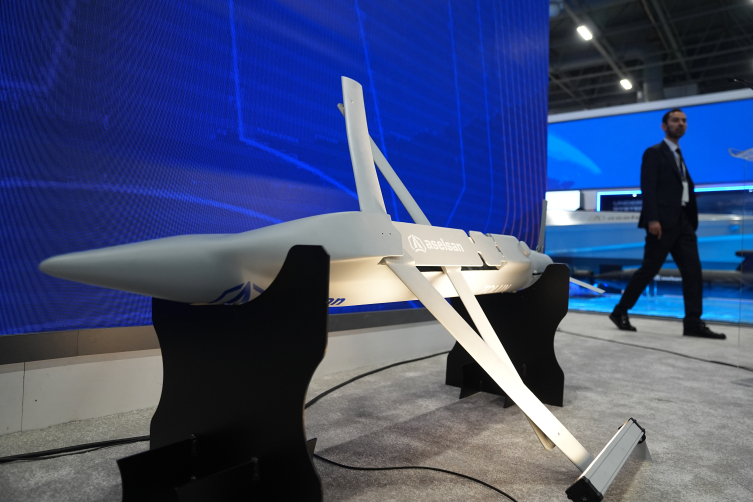 FULMAR 500A AESA ve TOLUN'un 3 farklı varyasyonu görücüye çıktı
