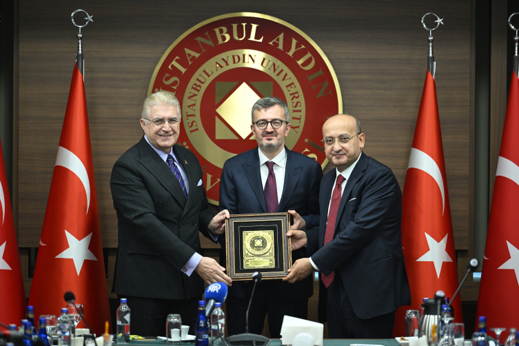 İletişim Başkanı Duran: Türkiye'nin stratejik otonomisini güçlendiriyoruz