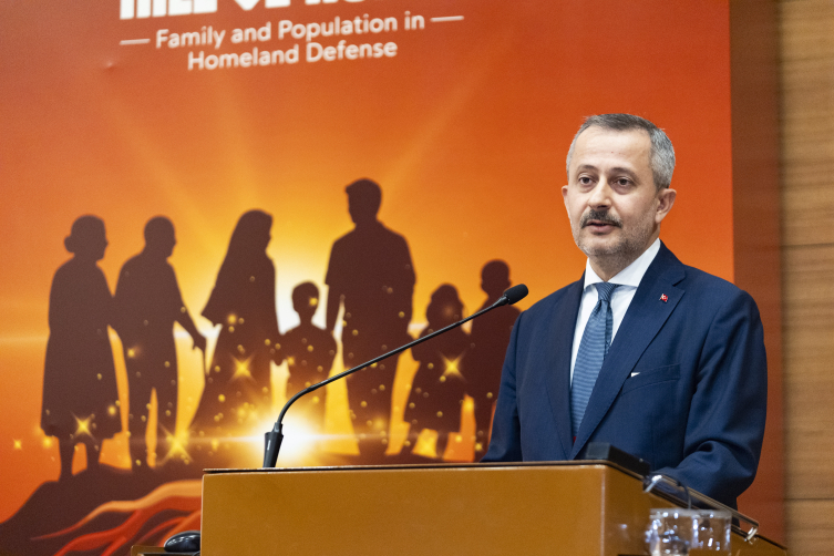 İstanbul'da 4. Uluslararası Aile Sempozyumu düzenlendi