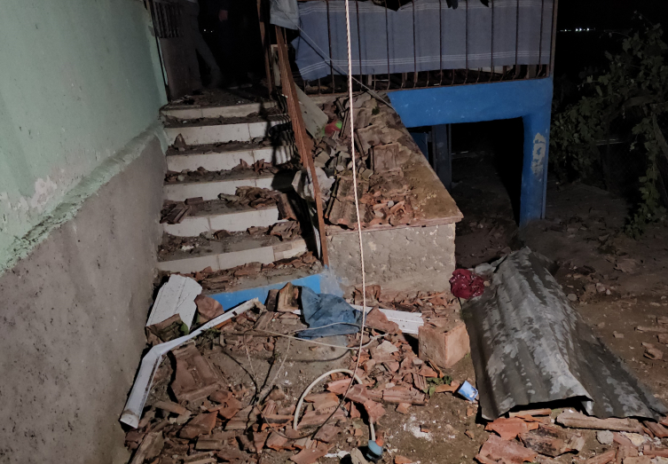 Çorum'da hortum: Evler hasar gördü, 5 kişi yaralandı