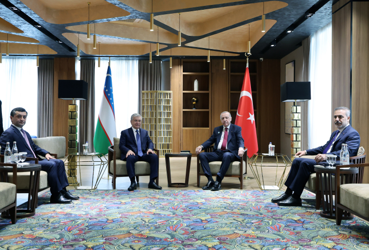 Cumhurbaşkanı Erdoğan Astana'dan Türkistan'da