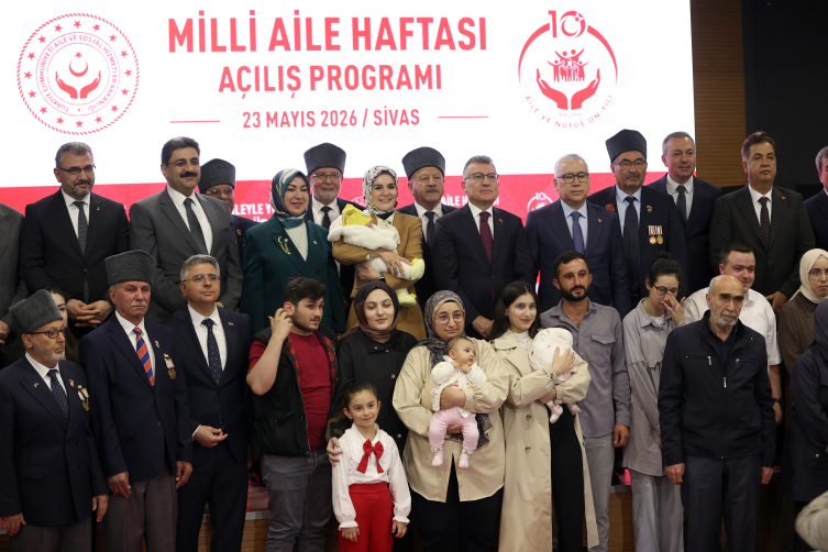 Bakan Göktaş: Aile değerlerini hedef gösteren her türlü ideolojinin karşısındayız