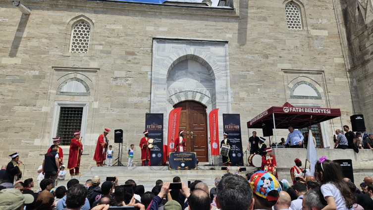 İstanbul'un Fethine 1453 hatimle manevi selam