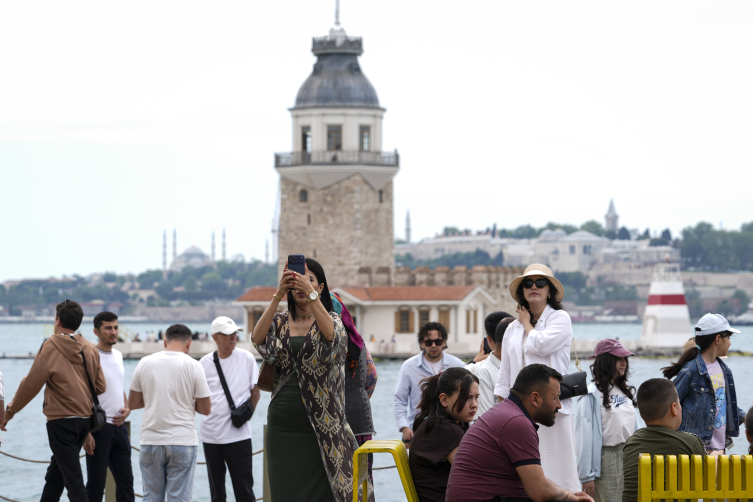 İstanbullular sahillerde güzel havanın tadını çıkardı