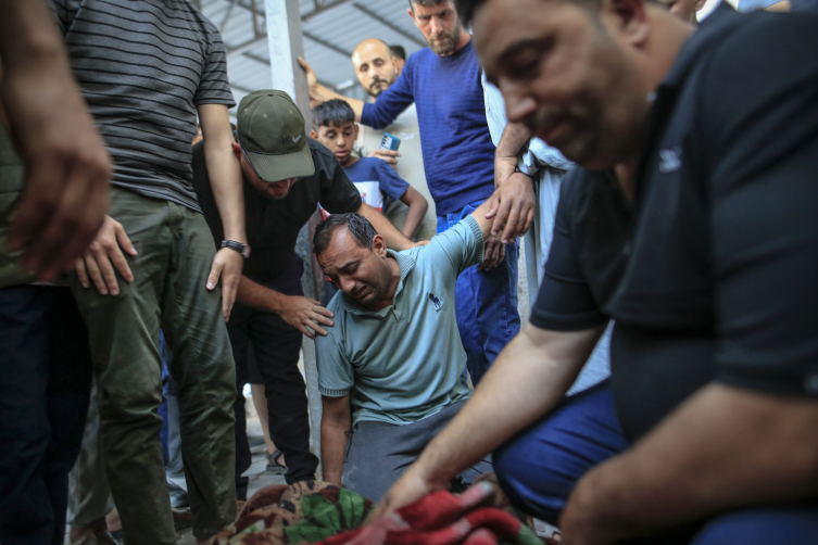 Katil İsrail Gazze Limanı'na saldırdı: 1 kişi öldü, 18 kişi yaralandı