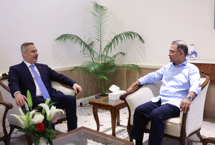 Bakan Fidan, Bangladeş Başbakanı Rahman ile görüştü