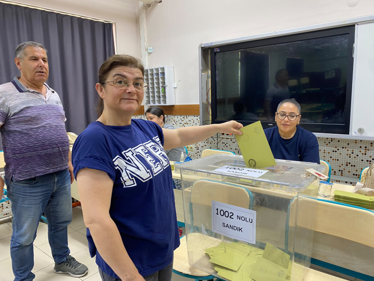Yerel yönetimler için 6 beldede seçim yapıldı