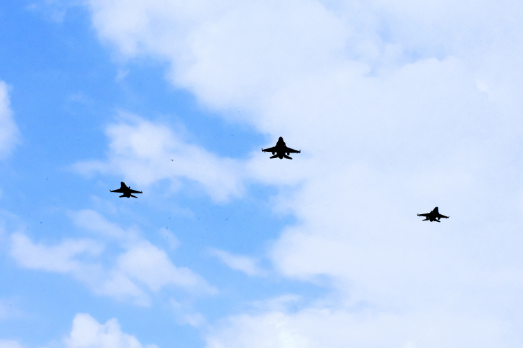 4. Aksaray Bilim Festivali F-16 uçaklarının selamlamasıyla başladı