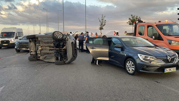 Kayseri'de zincirleme trafik kazası: 4 yaralı