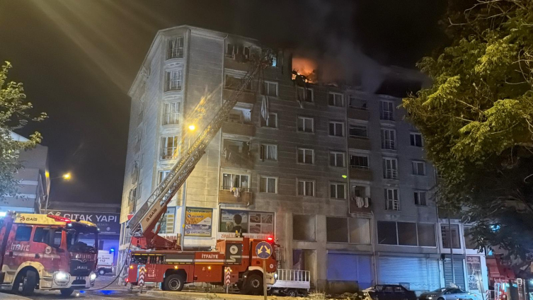 Tekirdağ'da bir apartmanda patlama: 1 kişi öldü