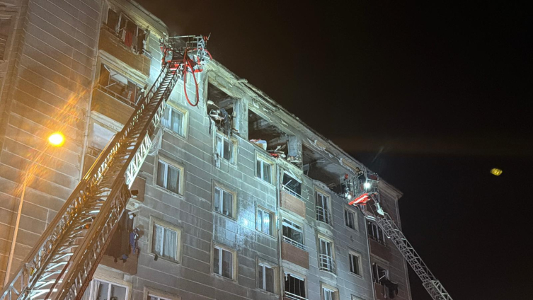 Tekirdağ'da apartmanda patlama: 2 ölü