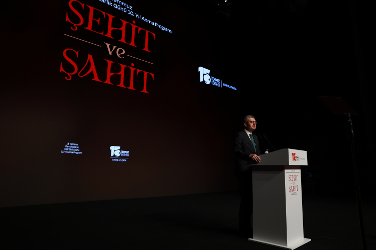 İletişim Başkanı Duran: 15 Temmuz Türkiye'yi kuşatma teşebbüsüydü