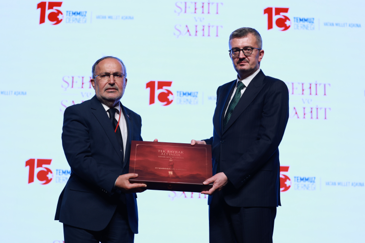 İletişim Başkanı Duran: 15 Temmuz Türkiye'yi kuşatma teşebbüsüydü