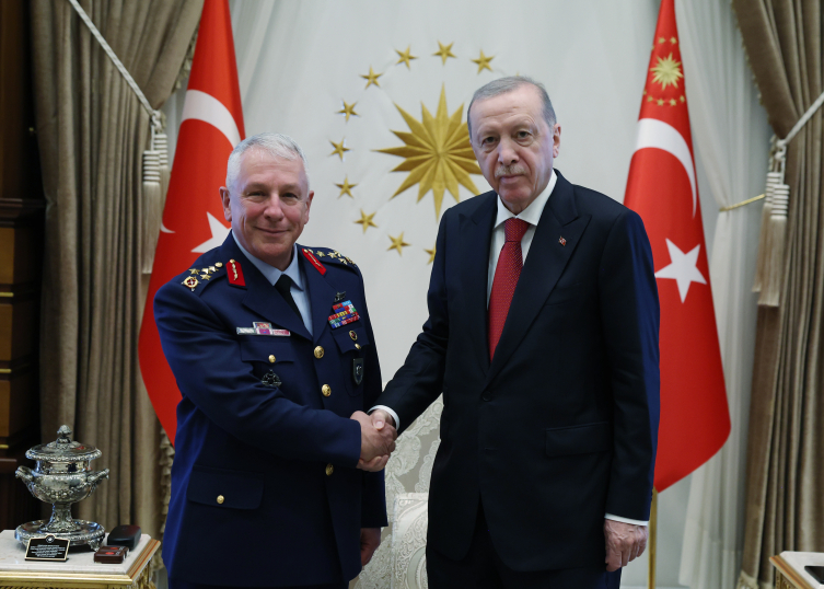 Hava Kuvvetleri Komutanlığı'na Orgeneral Rafet Dalkıran atandı