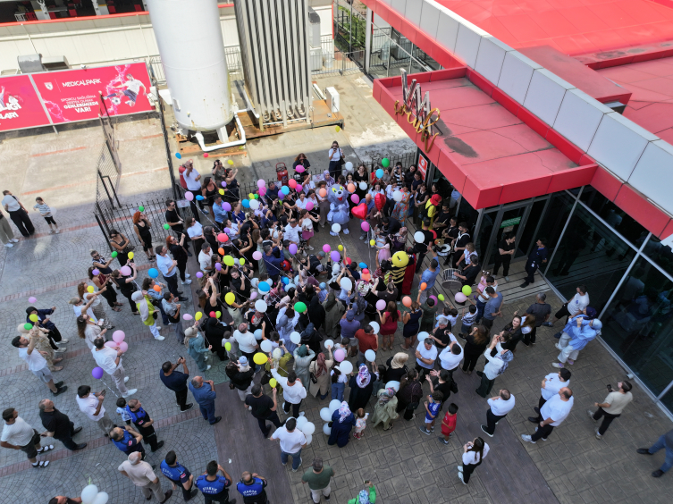 Minik Berra hem kanseri yendi hem yeni yaşını kutladı