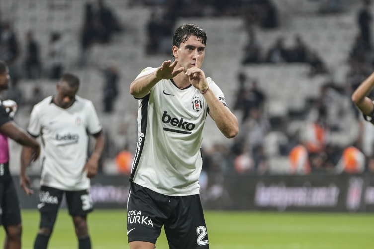 Beşiktaş tur kapısını araladı