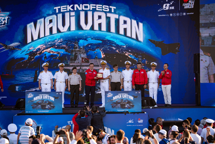 TEKNOFEST Mavi Vatan kapsamındaki yarışmalarda ödüller sahiplerini buldu
