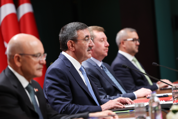 Bakan Şimşek: Kamuda tasarrufta bir başarı var