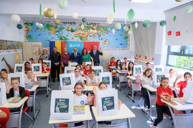 Romanya'da 'Tercihim Türkçe' projesi kapsamında program düzenlendi