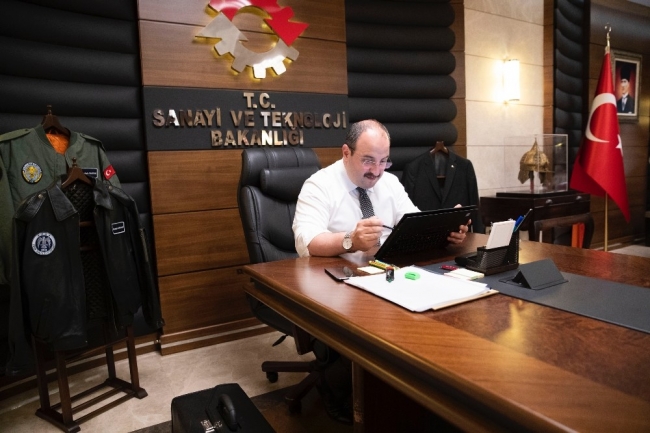 Bakan Varank: 8 günde 10 maddeyi hayata geçirdik