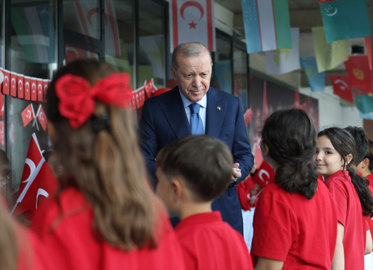 Cumhurbaşkanı Erdoğan: PISA'da üç alanda performansını artıran tek ülke olduk