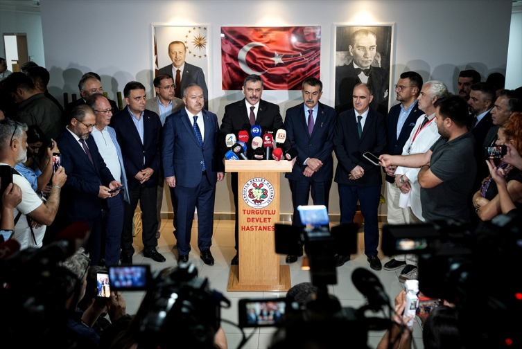 Bakan Çiftçi: 3 çocuğumuz yoğun bakımda, 1 çocuğumuz taburcu edildi