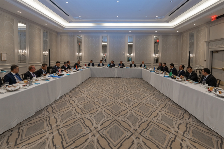 TDT Dışişleri Bakanları New York'ta toplandı
