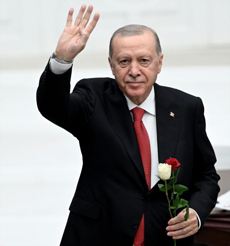 Cumhurbaşkanı Erdoğan: Her siyasi partinin önceliği Türkiye olmak zorundadır