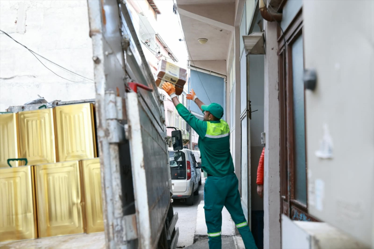 Bursa'da 6,5 ton sağlıksız gıda imha edildi