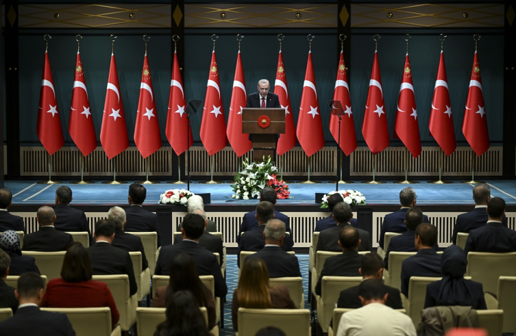 Cumhurbaşkanı Erdoğan: Haksız kazanç elde eden kim olursa olsun bedelini ödeyecek