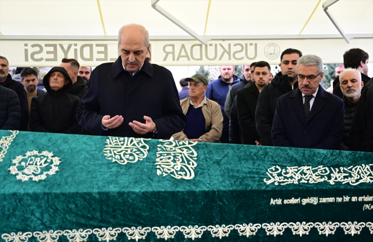 Yazar Cevat Özkaya son yolculuğuna uğurlandı