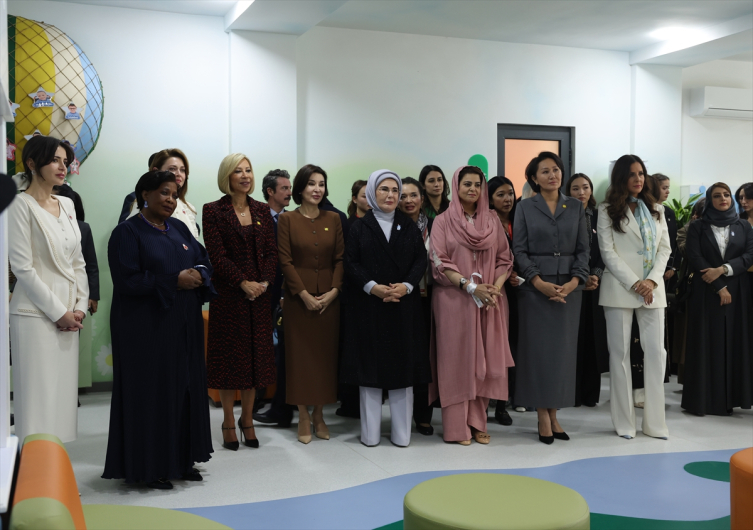 Emine Erdoğan, Özbekistan'da rehabilitasyon merkezi ve okul öncesi eğitim kurumunun açılışına katıldı