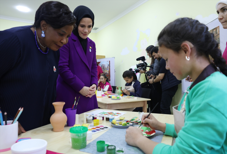 Emine Erdoğan, Özbekistan'da rehabilitasyon merkezi ve okul öncesi eğitim kurumunun açılışına katıldı