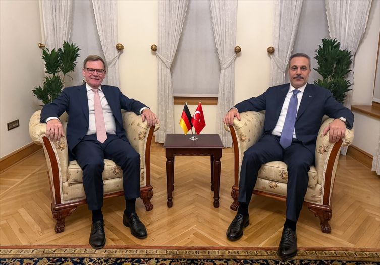 Bakan Fidan'dan İstanbul'da diplomasi trafiği