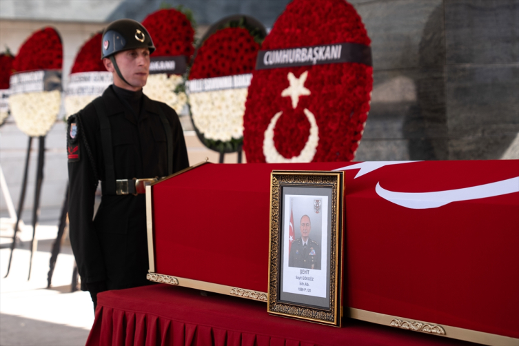 Şehit Albay Sayit Gökgöz son yolculuğuna uğurlandı