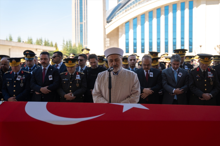 Şehit Albay Sayit Gökgöz son yolculuğuna uğurlandı
