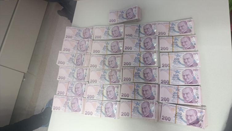 DEAŞ'ın finansal yapılanmasına operasyon: 16 gözaltı