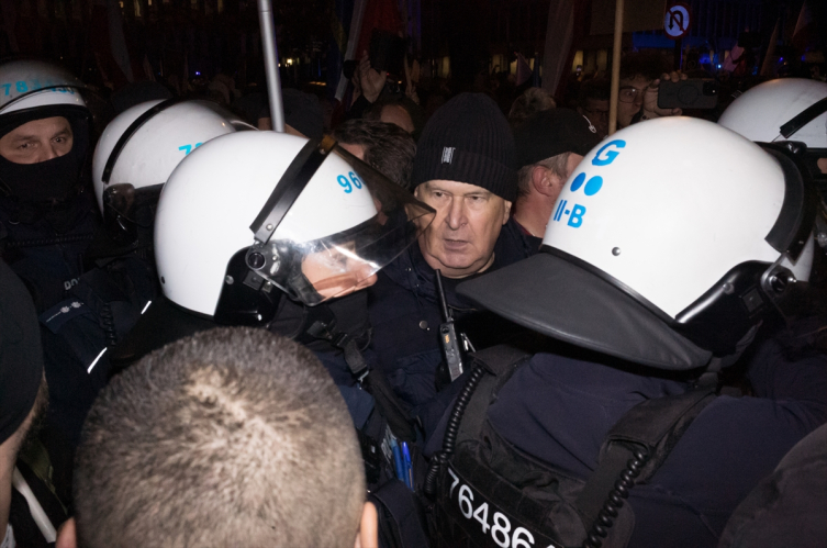 Polonya'da Anayasa Mahkemesi krizi: Neler oldu?