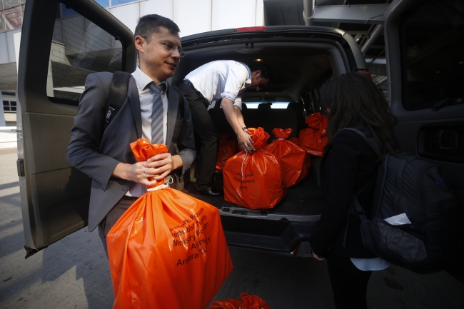 ABD'de kullanılan oylar Türkiye'ye gönderildi