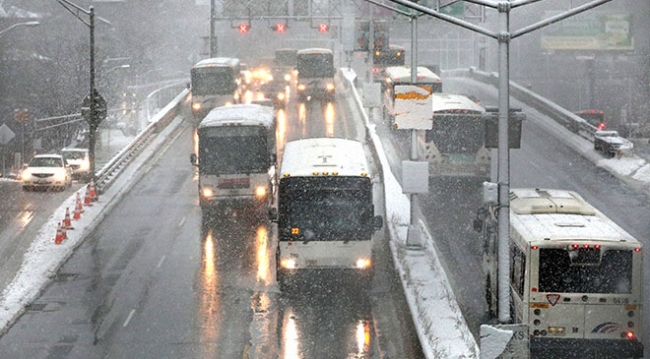 ABD'de kar fırtınası hayatı felç etti